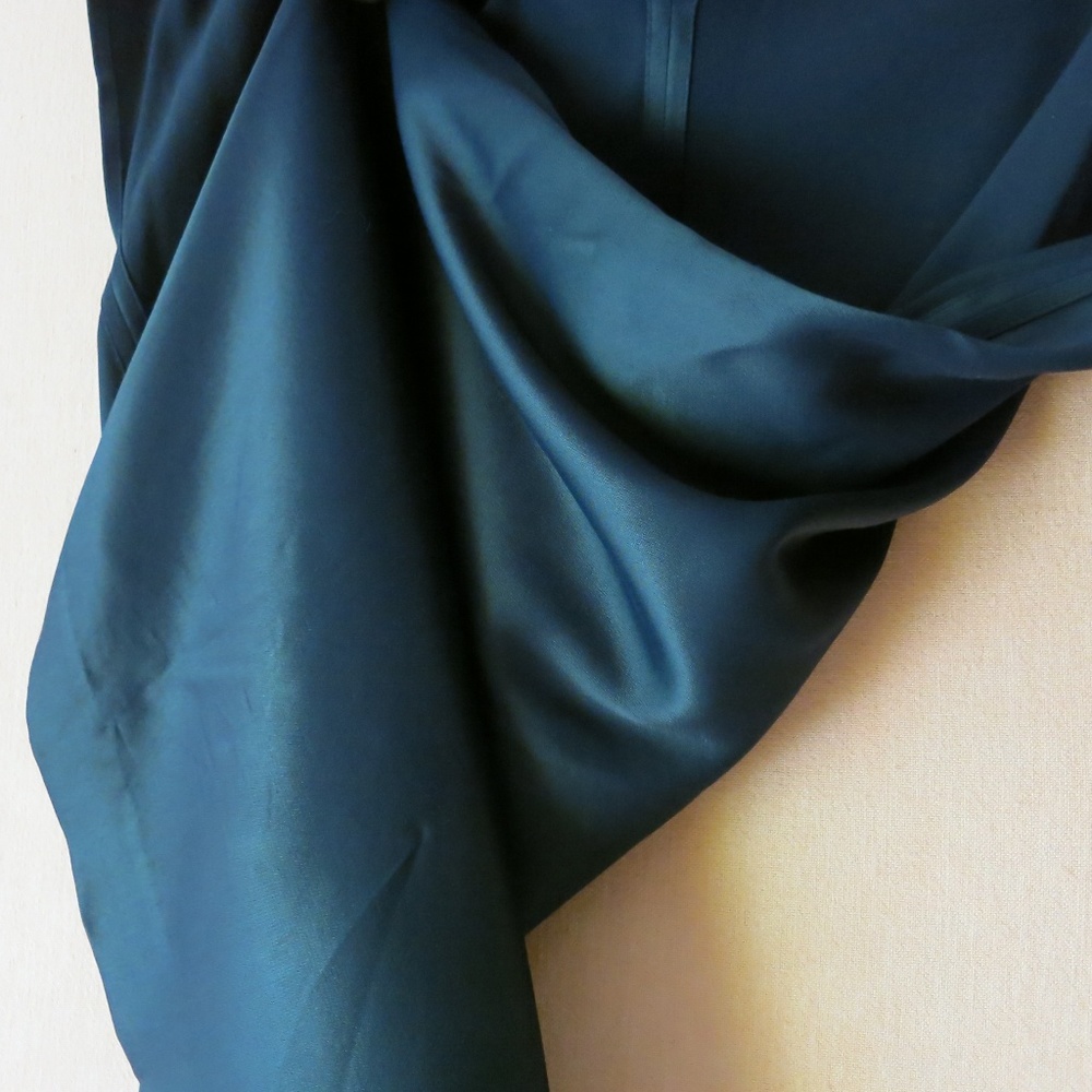 🦋HP🦋 Vince Split Neck Shift Dress - Picture 3 of 3